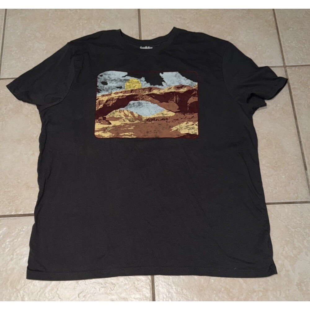 Goodfellow & Co Desert Arch Graphic T‑Shirt Dark Gray XXL Standard Fit Southwest